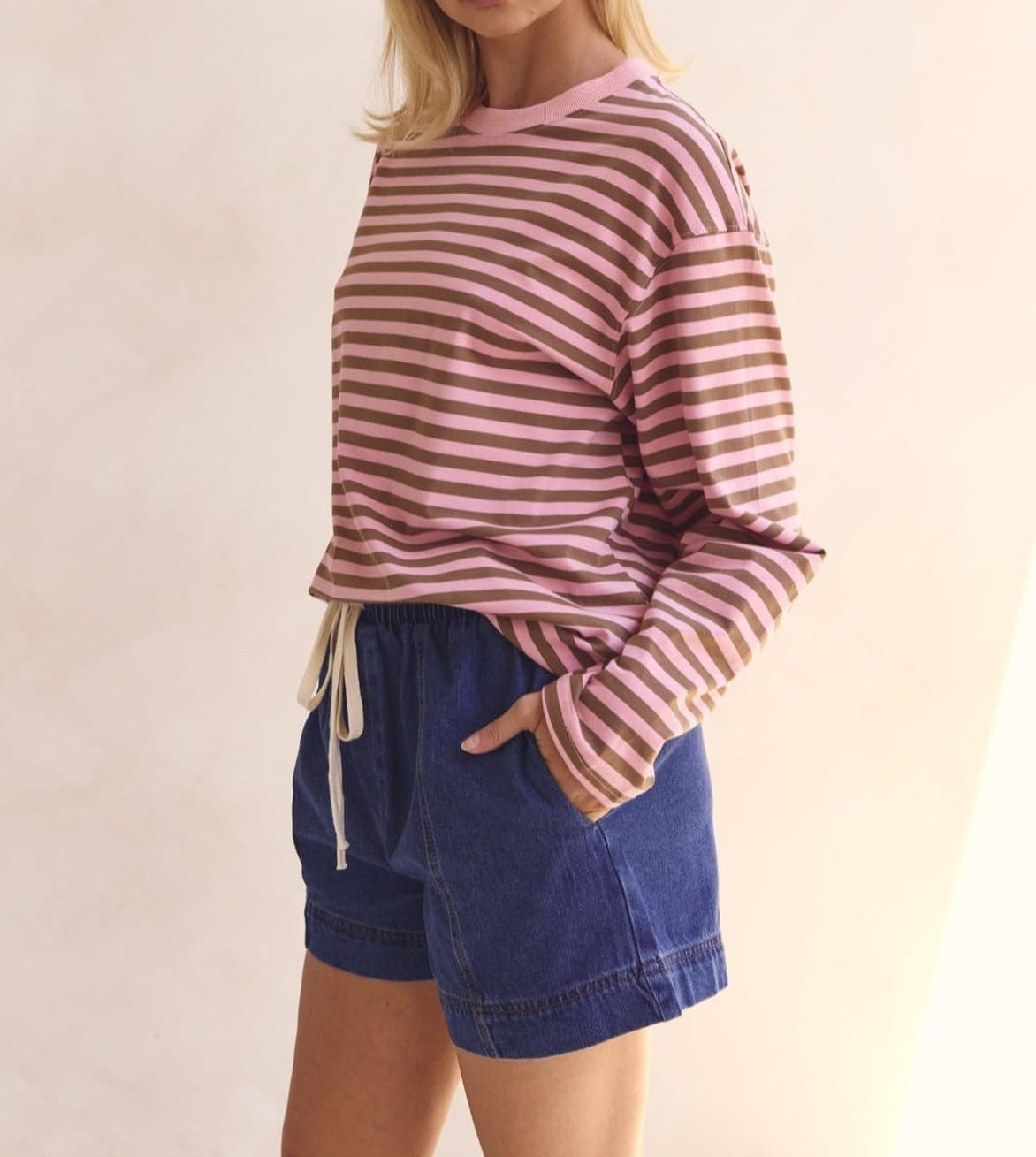 NUFIWI Striped Long Sleeve Shirts for Women Y2k Drop Shoulder Crew Neck Sweatshirts Fall Oversized Cropped T Shirts - Image 4