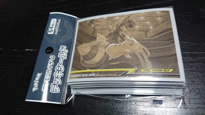 Amazon ポケモンカード ピカチュウ ゼクロム Team Gx Wcsイラストver 64枚 スリーブ デッキシールド トレカ 通販