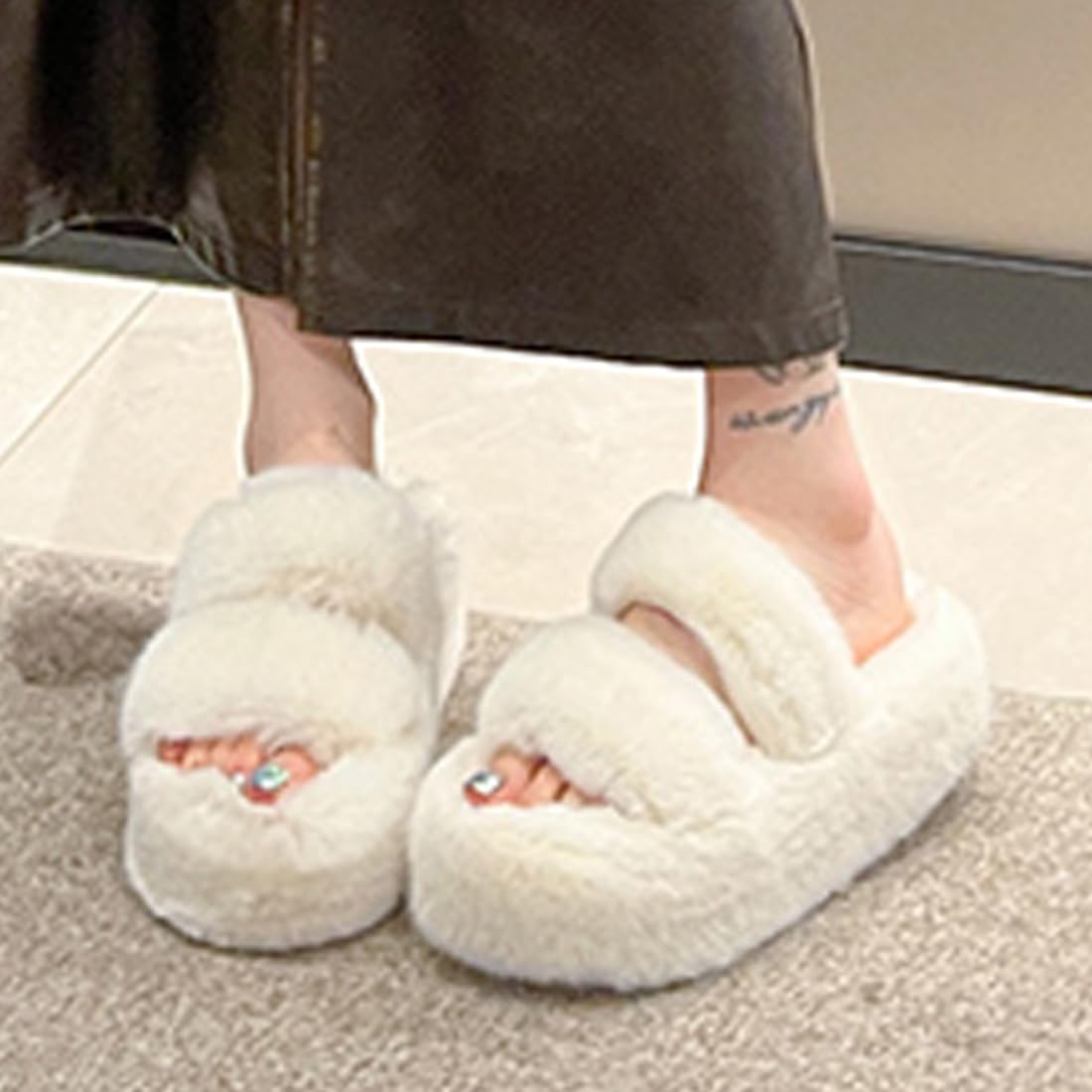 Harssidanzar Donne Fuzzy Comfy Faux Fur House pantofole scarpe,diapositive pelose,Slip On Slipper per le donne KL505EU