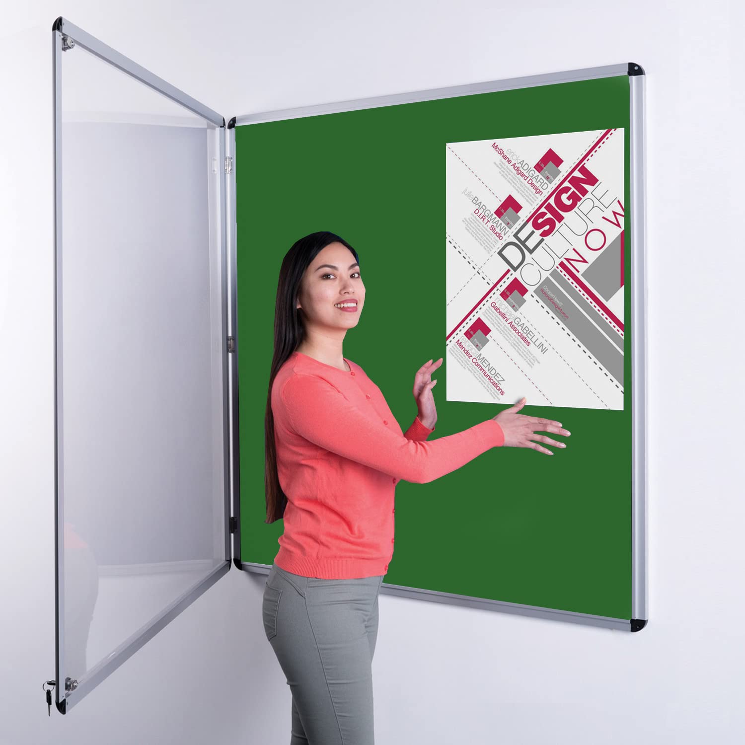 Wonderwall Classic Indoor Tamperproof Lockable Felt Green Noticeboard, 120 x 120 cm, Indoor Pinboard with Double Locks and Keys - Ideal for Office, School & Healthcare Displays