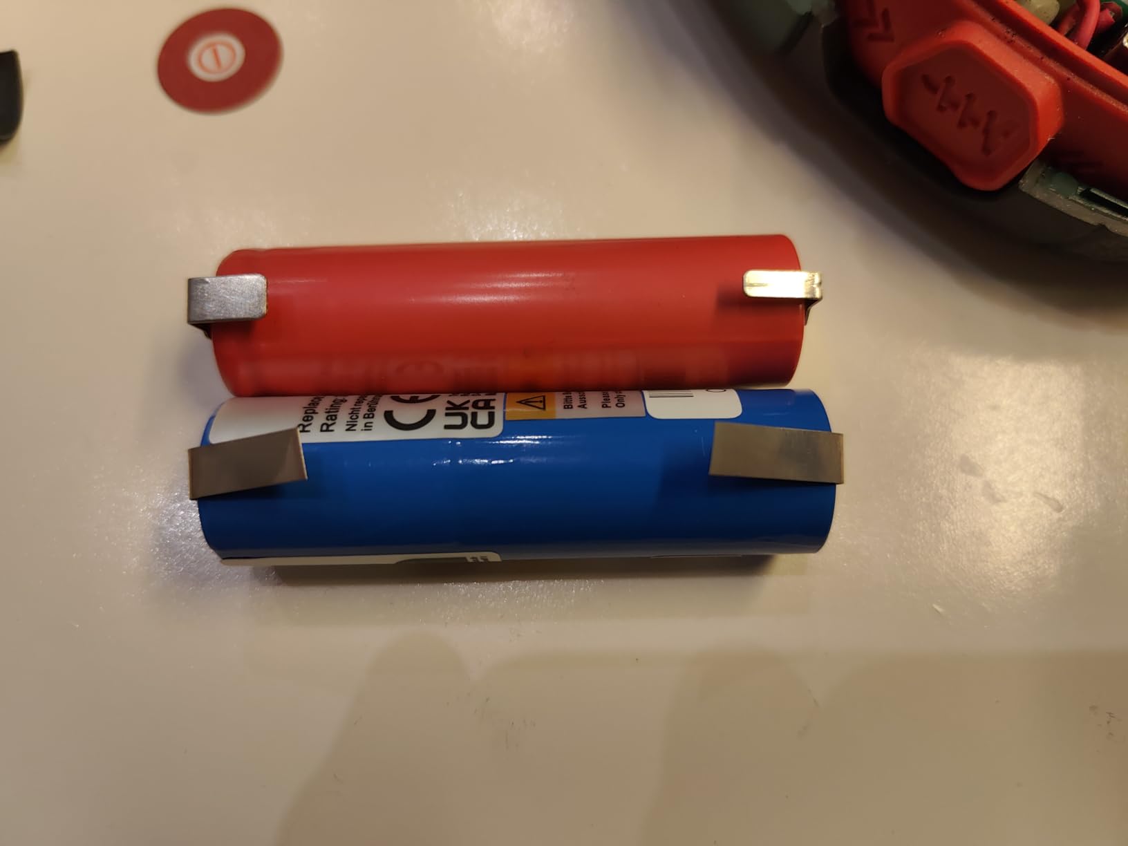 Vhbw Batteria Compatibile Con Wella Xpert HS71, HS71 Profi, HS75 Rasoio Elettrico 1400mah 37v Li Poly 12599366