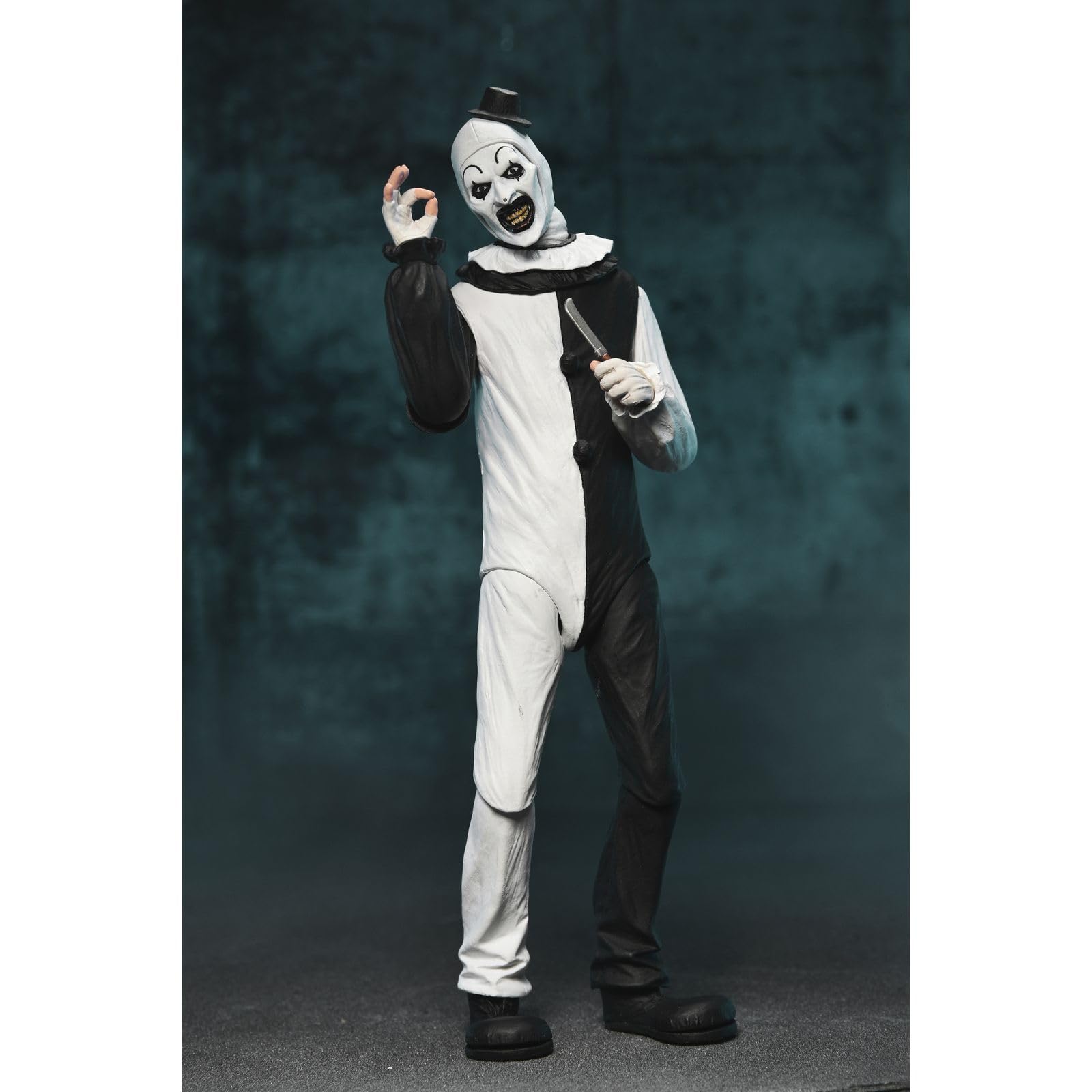 Terrifier: Art The Clown 7" Ultimate Collectible Action Figure