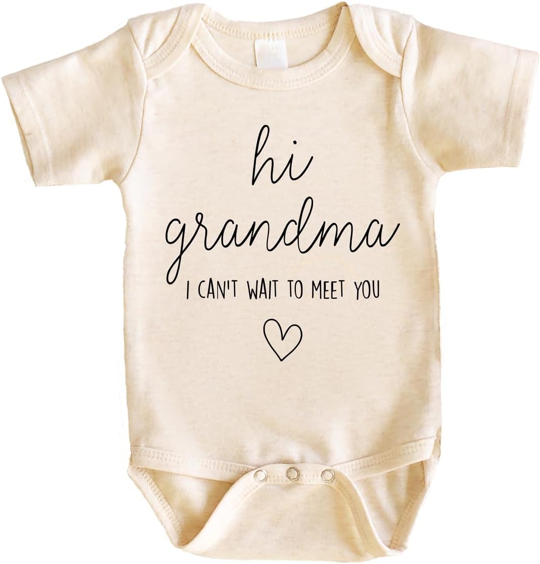 Bump and Beyond Designs Baby Pregnancy Announcement Hi Grandma I Can't Wait to Meet You