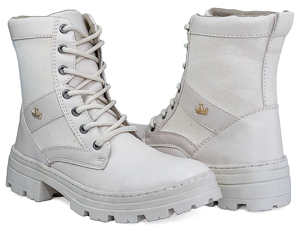 Coturno Feminino Bota Confort Tratorado Cano Curto 1200 em promoção! Veja a oferta e mais achadinhos de Botas 3 Hoje é o melhor dia para comprar Coturno Feminino Bota Confort Tratorado Cano Curto 1200 com aquele preço maroto! Promoção! Aproveite a oferta! 3
