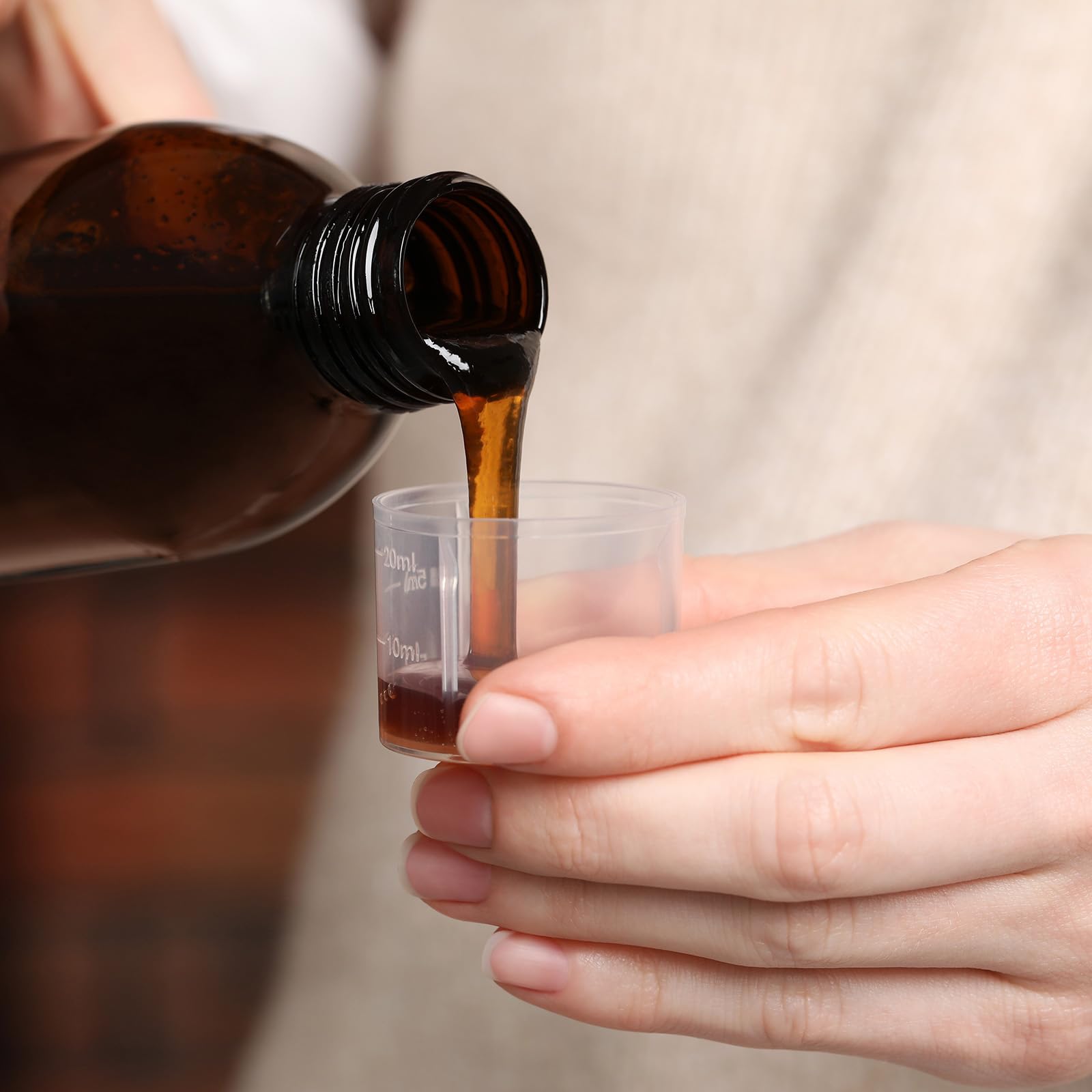 PATIKIL 100Ml Verres Gradués, 50Pièces Béchers Gradués en Polypropylène pour Expériences de Laboratoire, Cuisine et Pâtisserie, Transplantation