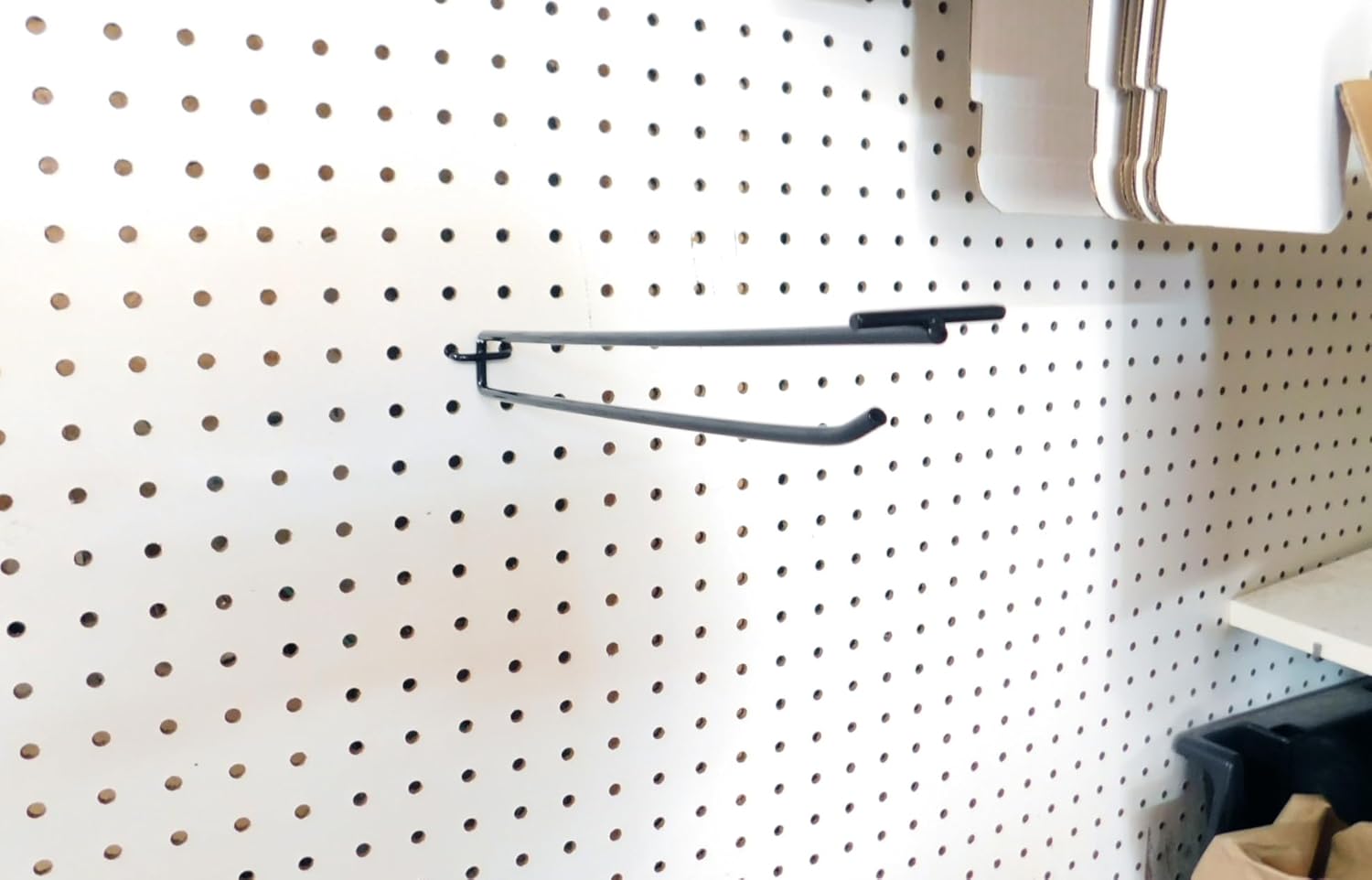 100 Pack Black 11" MEGA Flip Scan™ Metal Peg Hooks W/Label Holder 3/16-1/4 Pegboard