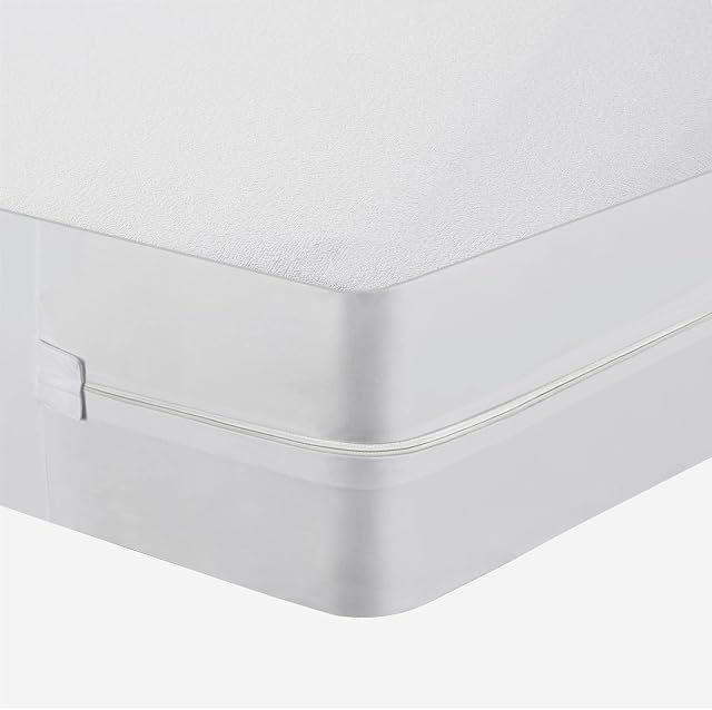 Amazon Brand Umi Waterproof Anti Bed bug Mattress Protector, Mattress Encasement Cover With Zipper, Breathable Hyporallergenic Cotton Terry - Single90x200-up to 16cm