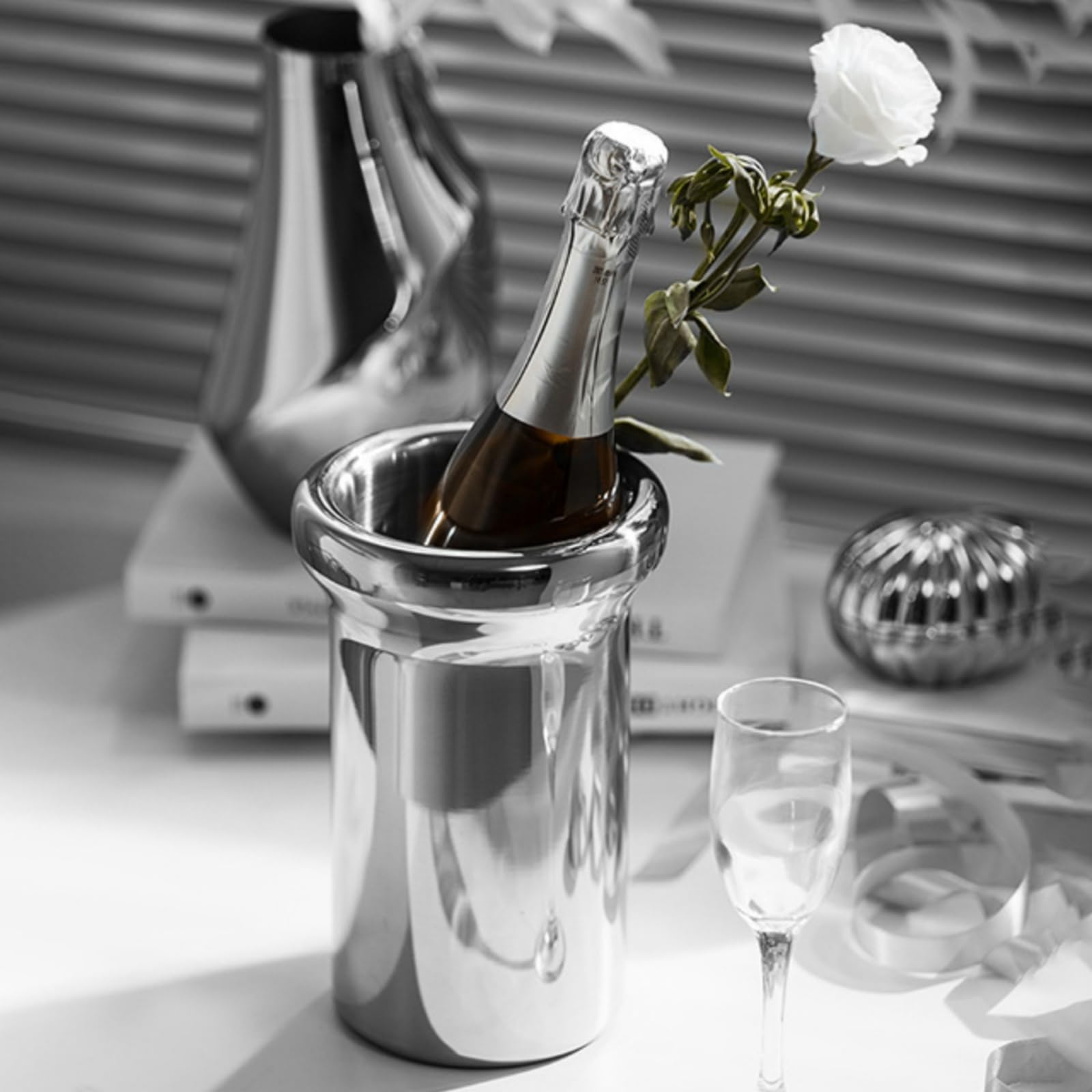 perfk Cubo de Hielo de Doble Capa Cubitera Balde Champañera Recipiente Inoxidable de Estilo Moderno y Forma Compacta Que Ahorra Espacio Adecuado para Mesa de Servicio Terraza Restaurantes Coctelería