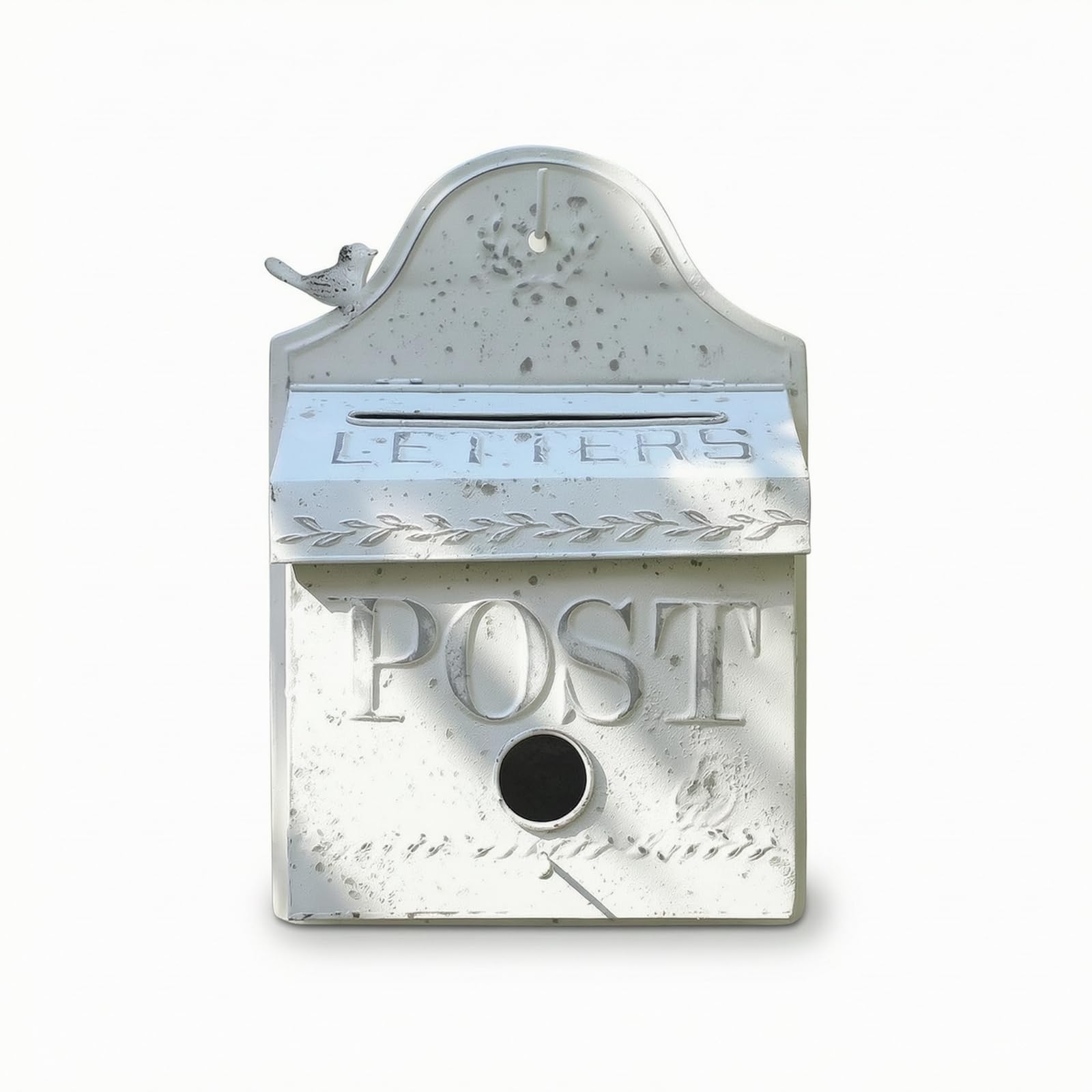 Boîte aux lettres murale au charme d'antan pour maison de campagne