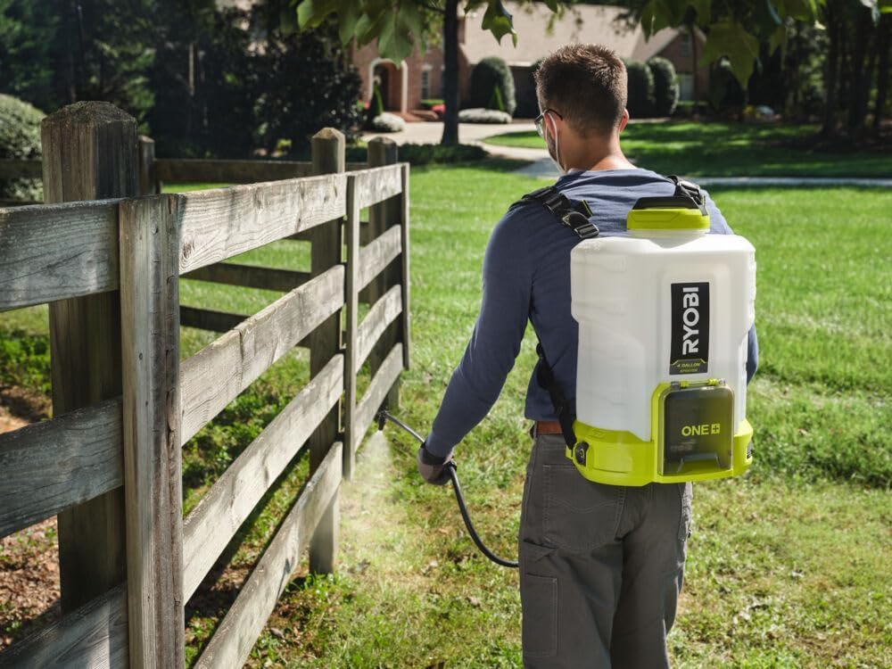 Ryobi Pompa Irroratrice Spalleggiata a Batteria 18V One+, Spruzzatore con Ampio Serbatoio da 15 L, Pressione max 6,2 bar e Portata max 1,8 l/min, Senza Batteria, RY18BPSB-0