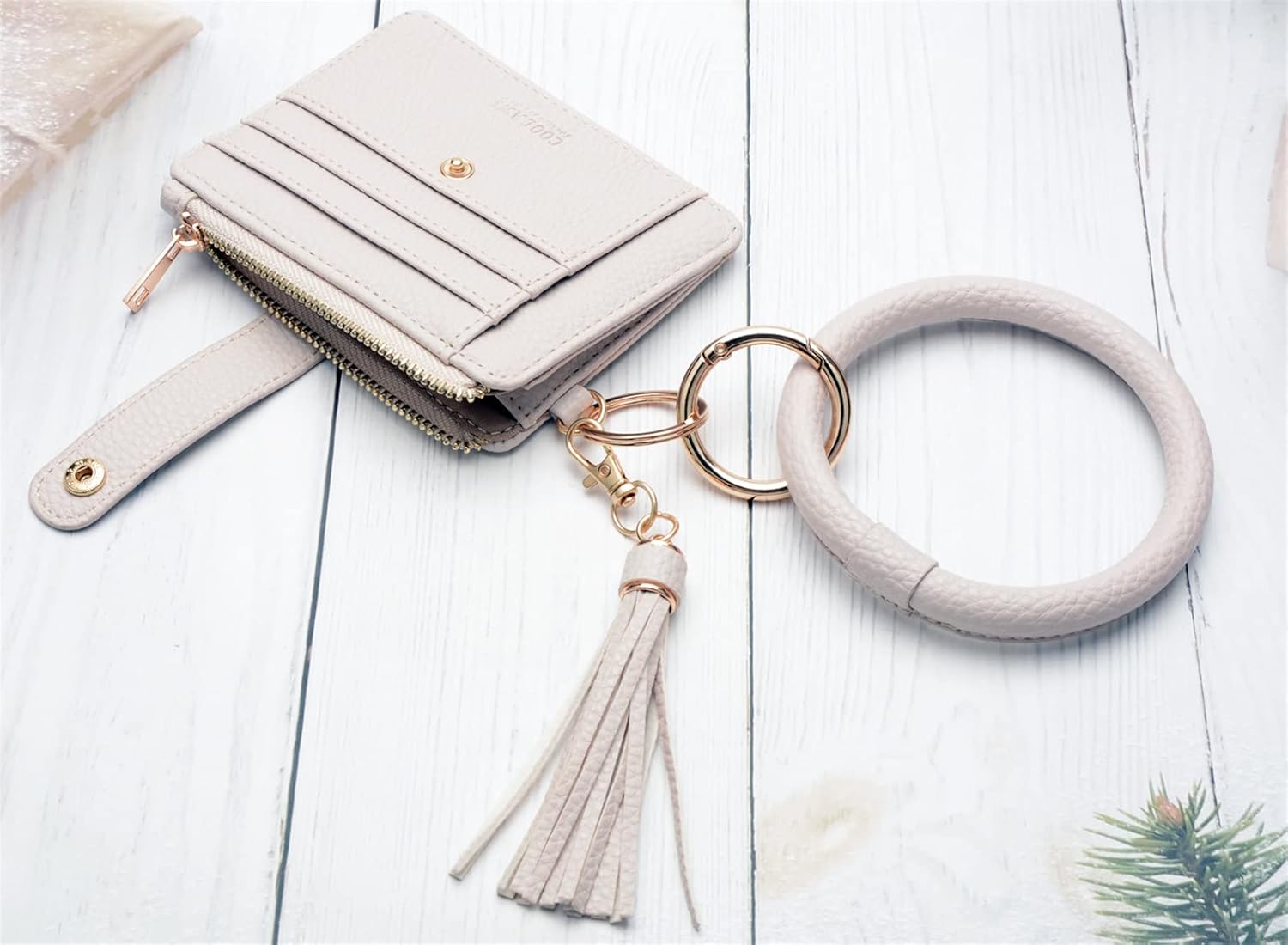 Vista 2 de COOLANS - Pulsera de cuero con llavero y borla