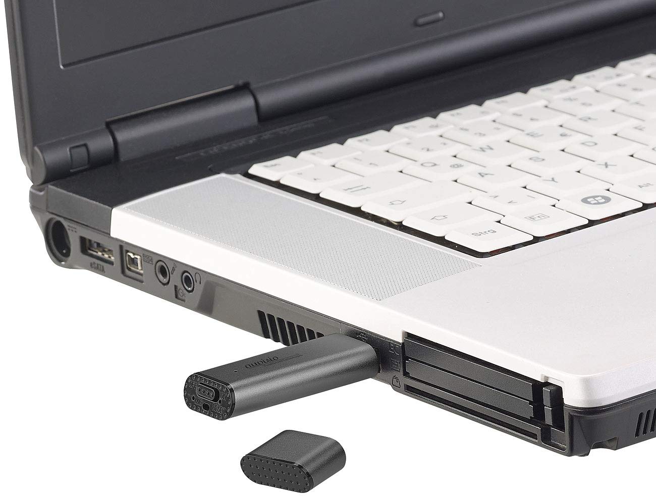 Dictaphone et clé USB 8 Go 2 en 1