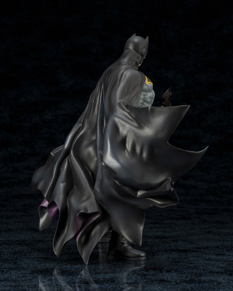 Amazon.co.jp: ARTFX+ DC UNIVERSE バットマン REBIRTH 1/10スケール