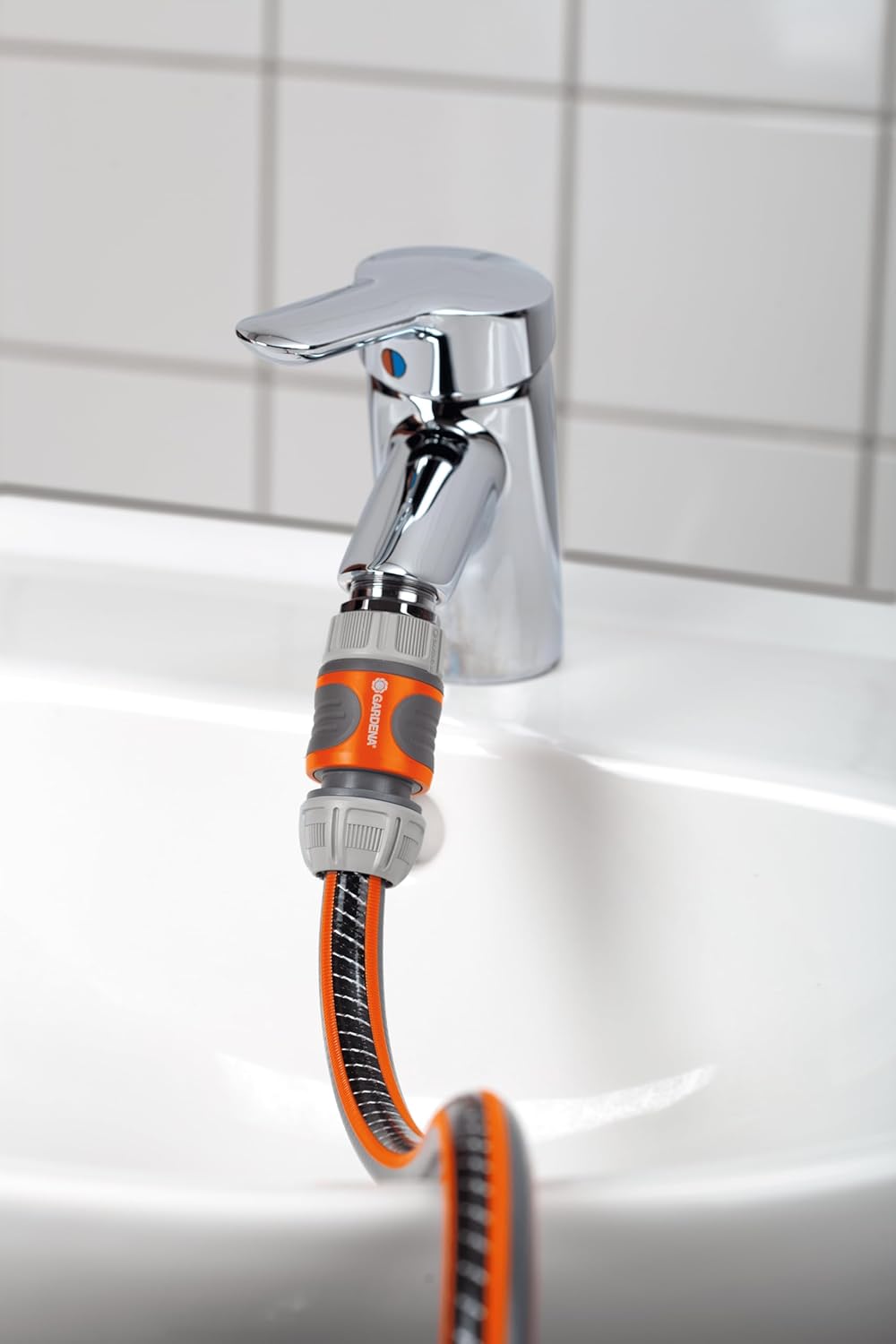 Gardena Bubble-Jet Threaded Adapter: Adapter for Connecting The Gardena System to Indoor taps with Aerator Head, M24 x 1 and 26.5 mm (G 3/4 inch) Male Thread (18209-20)