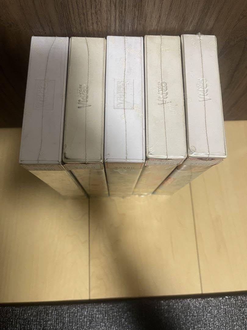 仁義なき戦い VHS 5本セット Amazon.co.jp: 仁義なき戦い [VHS] : 菅原文太, 深作欣二: DVD