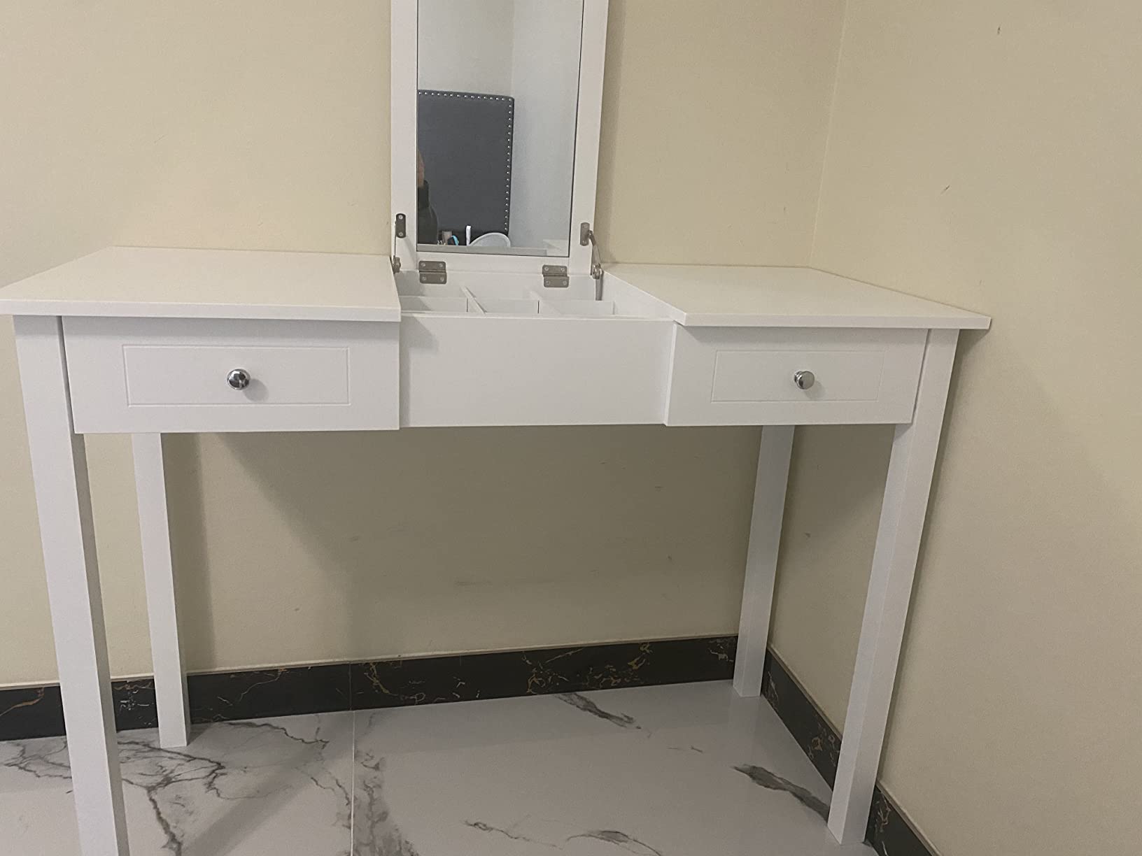 23/mo Finance Nightcore Vanity Flip Top, Makeup Dressing Table Set