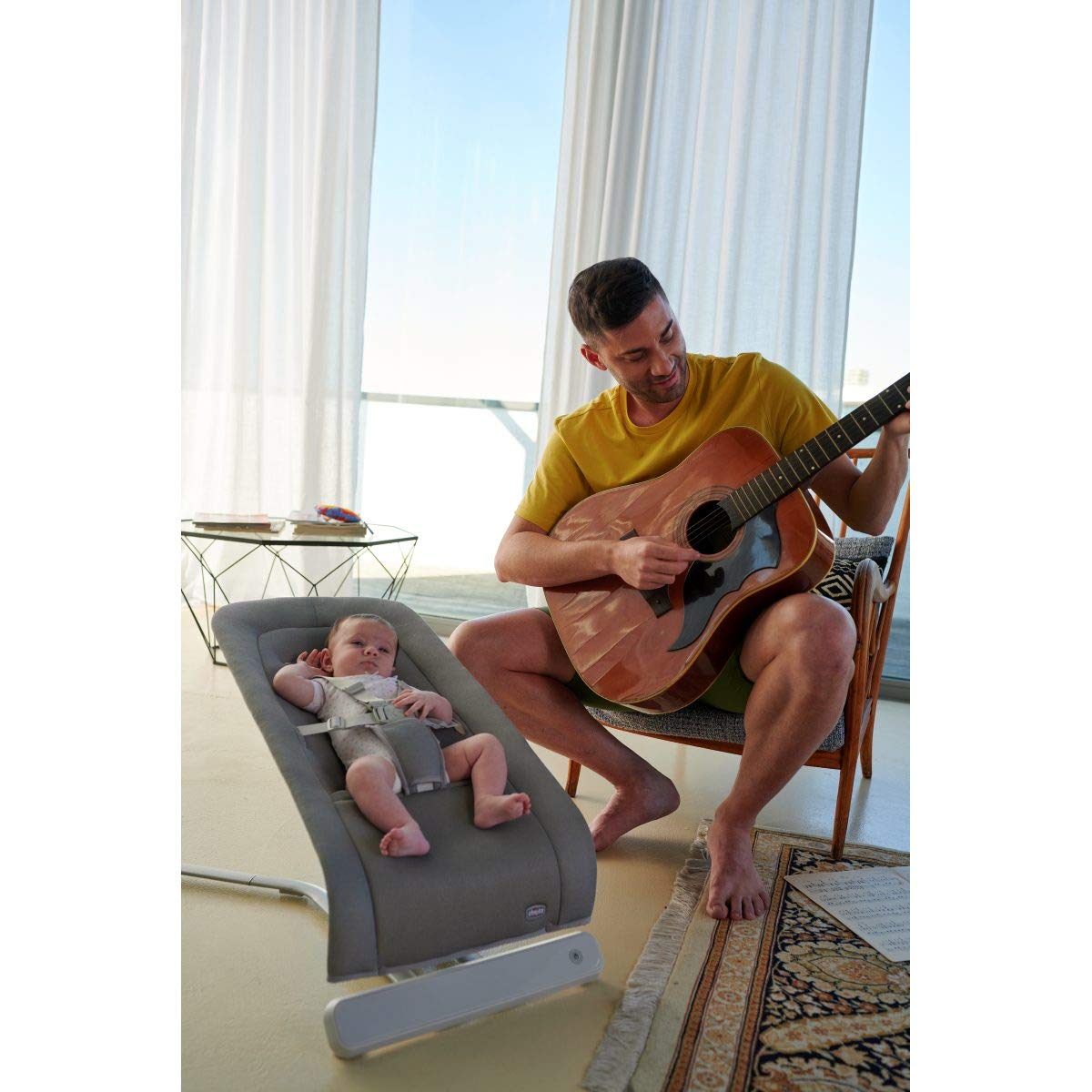 Chicco Rhythm'n'Sound Elektronische Babywippe für Babys von Geburt bis 9 kg, Babyschaukel mit Naturgeräuschen und Schlafliedern, Automatische Babywippe, Verstellbare Rückenlehne