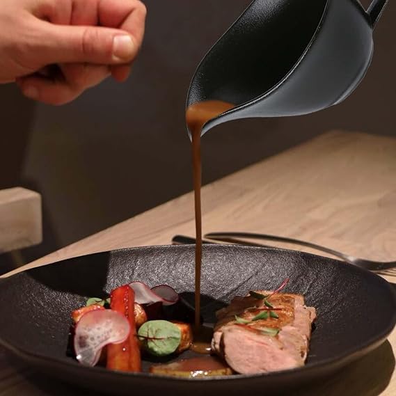 280 ml Porcelain Gravy Boat Sauce Container Sauce Container with Handle Gravy Boat with Lip Spout Serving Bowl Suitable for Gravy Cream Salad Dressings Milk Broth Gravy Juice and Cheese Dip Black