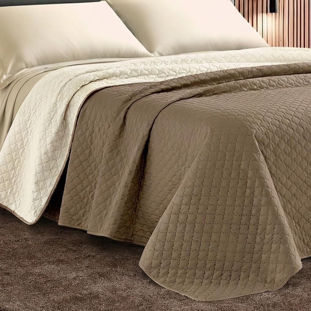 Riad Arredo Trapuntino Primaverile Bicolor Estivo Morbida Microfibra - Copriletto Trapuntato Leggero Double Face Tinta Unita (Cioccolato/Panna, 2 Piazze - 250X250 cm)