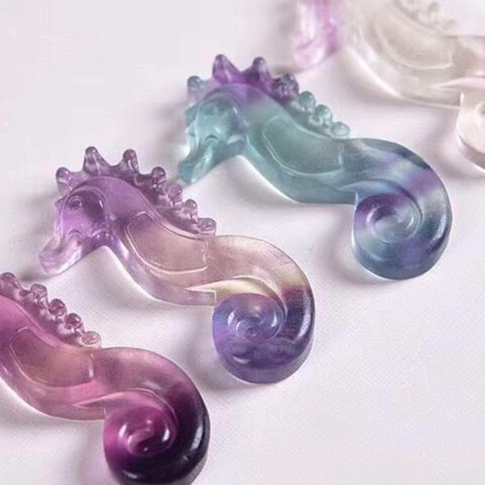 Amazon.co.jp: 天然水晶 Crystal Stones タツノオトシゴの置物 