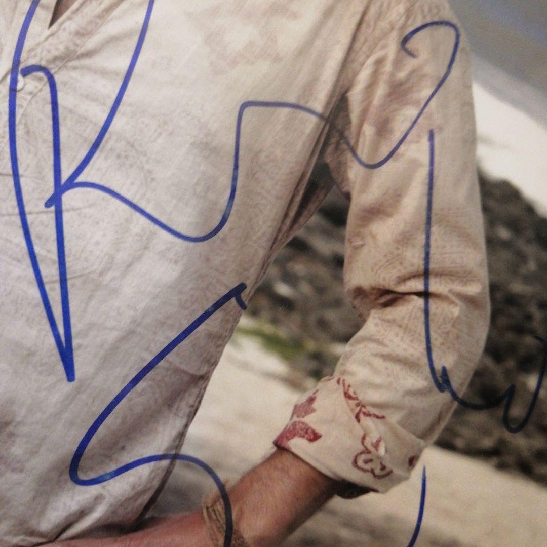 Amazon.co.jp: ロドリゴ サントロ直筆サイン入り写真 : おもちゃ