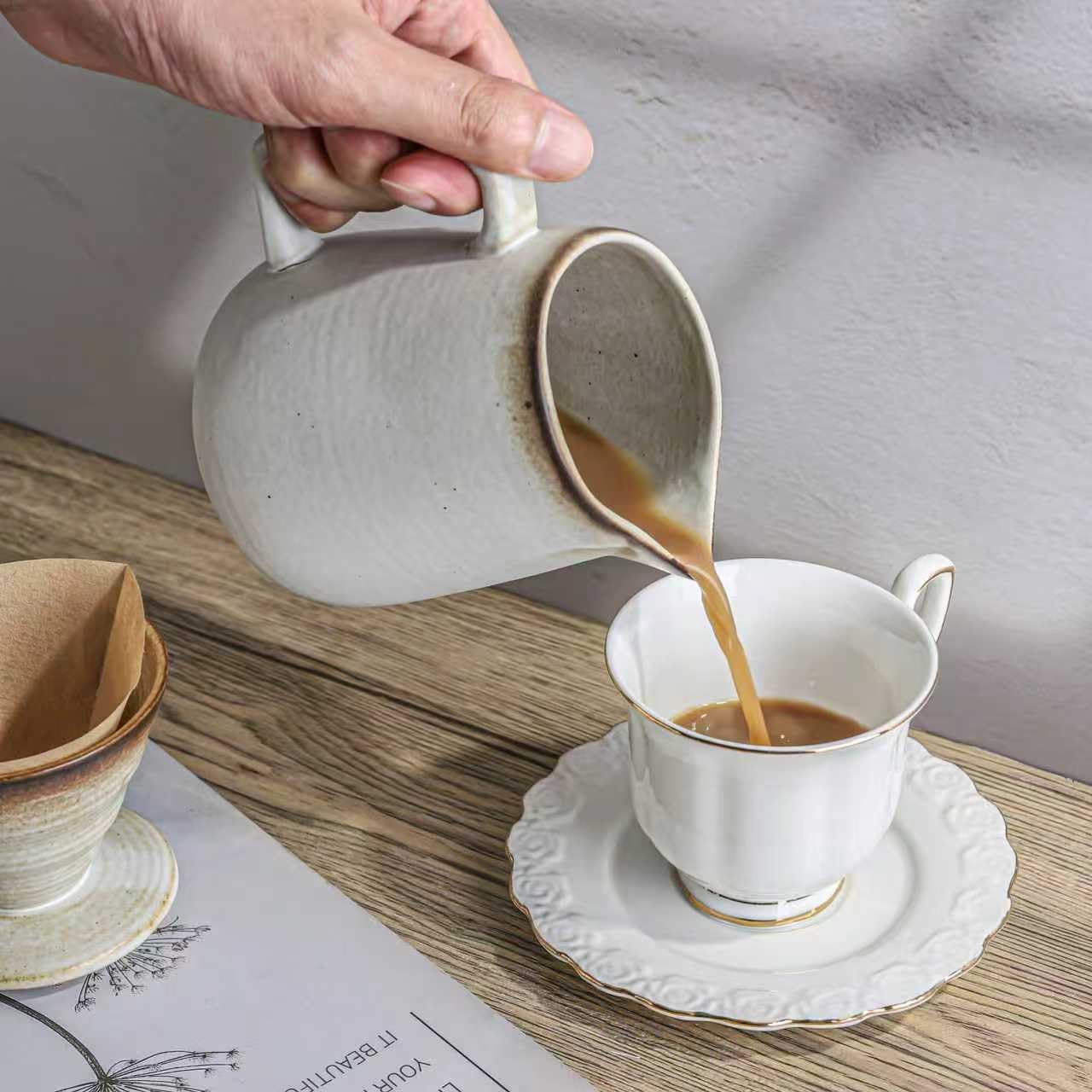 Pour Over Coffee Maker,Ceramic Coffee Maker 20oz/620ml Pour Over Coffee Dripper (White)