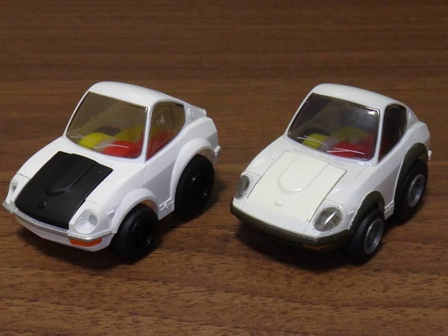 Amazon.co.jp: チョロQ フェアレディZ S30 白 & 240ZG HS30 白 2台