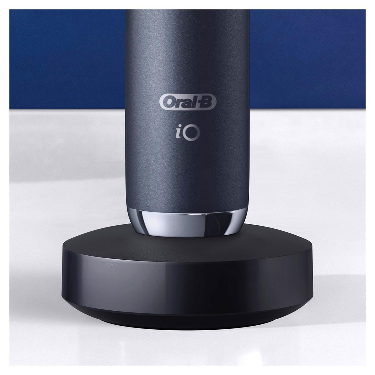 Oral-B iO - 9S Spazzolino Elettrico Ricaricabile Nero con Tecnologia Magnetica