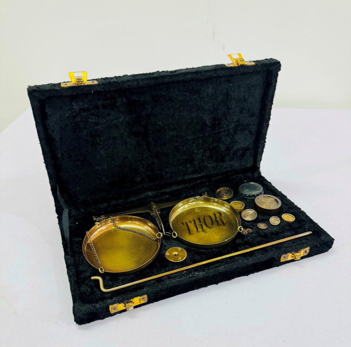 Collectible Brass Weight Scale Home Decor Antique Weight Balancing Scale Taraju Goldsmith Weight Tarazu showpiece Brass Weighing Scale Balance Justice Law Scale Decoration