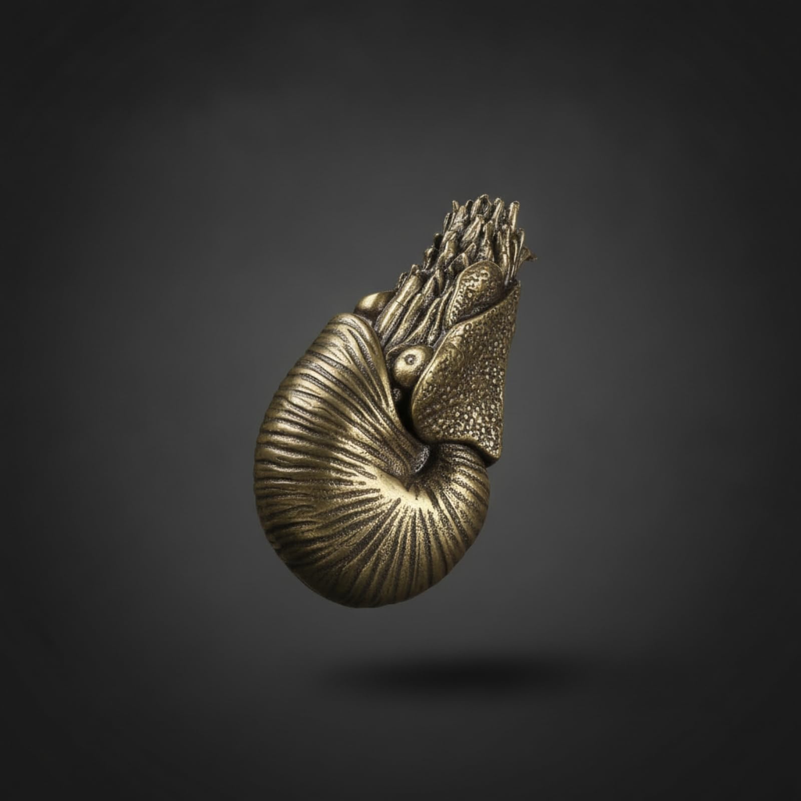 Baoblaze Escultura en Metal Dorado Acabado Cuerpo Pesado Espiral Tallada Adorno Interior para Escritorio Hogar Apta para Regalo