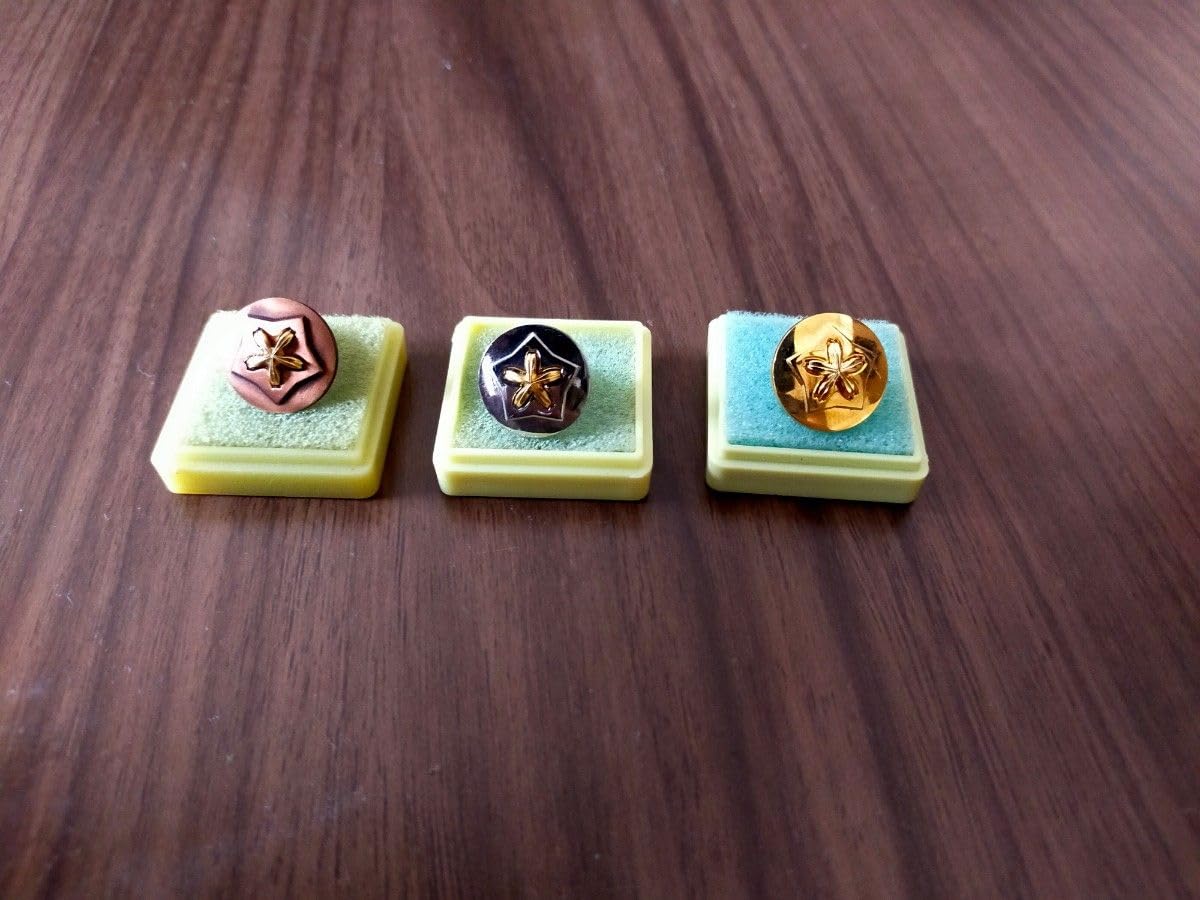 Amazon.co.jp: 陸上自衛隊隊友会記念品徽章階級章品ビンテージ品記念