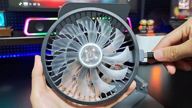 ICARE Soporte Portatil con Base Refrigeradora Portatil Magnético RGB, Giratorio 360°,Carga 10KG, Silencioso 18dB, Elevador para Portatil/Tablet de hasta 16,Plata
