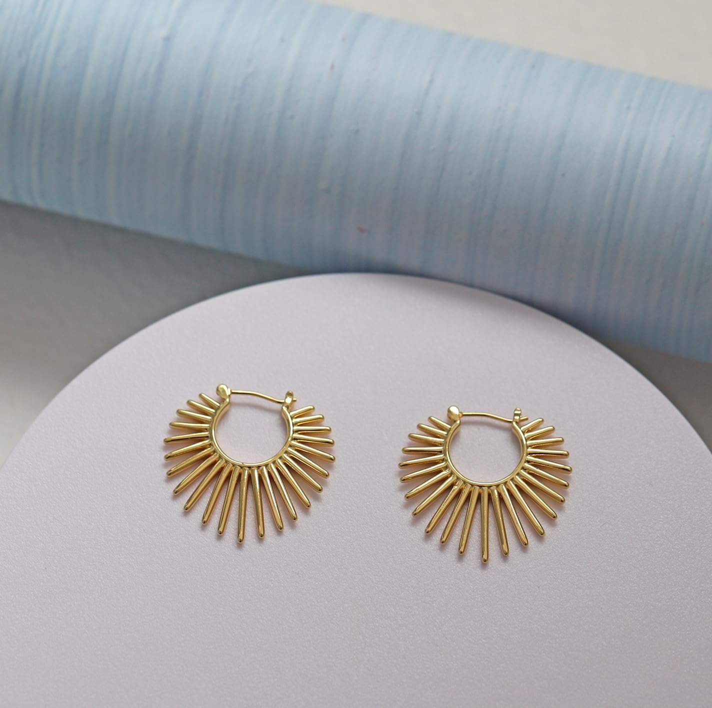 Rnivida 14k Gold Plated Sunburst Hoop Earrings for Women Chunky Statement Earring Sun Hoop Jewelry - Image 3