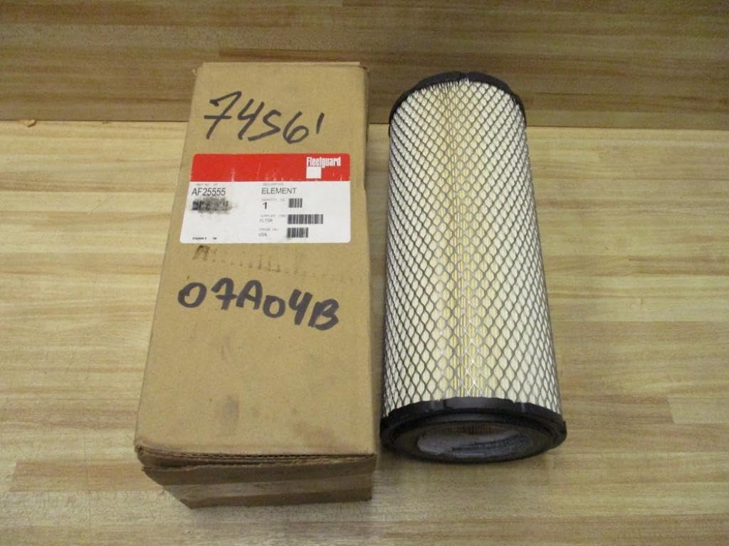 AF25555 Fleetguard Air Filter, Primary Magnum RS (Replaces Donaldson P827653, Baldwin RS3542, Bobcat 6666375)
