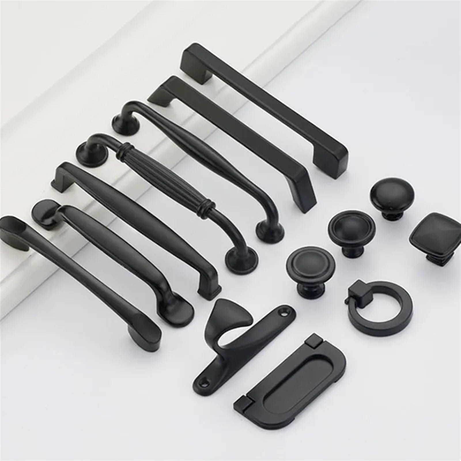 Poignée de meuble noire 128mm pour tiroir de commode et cuisine