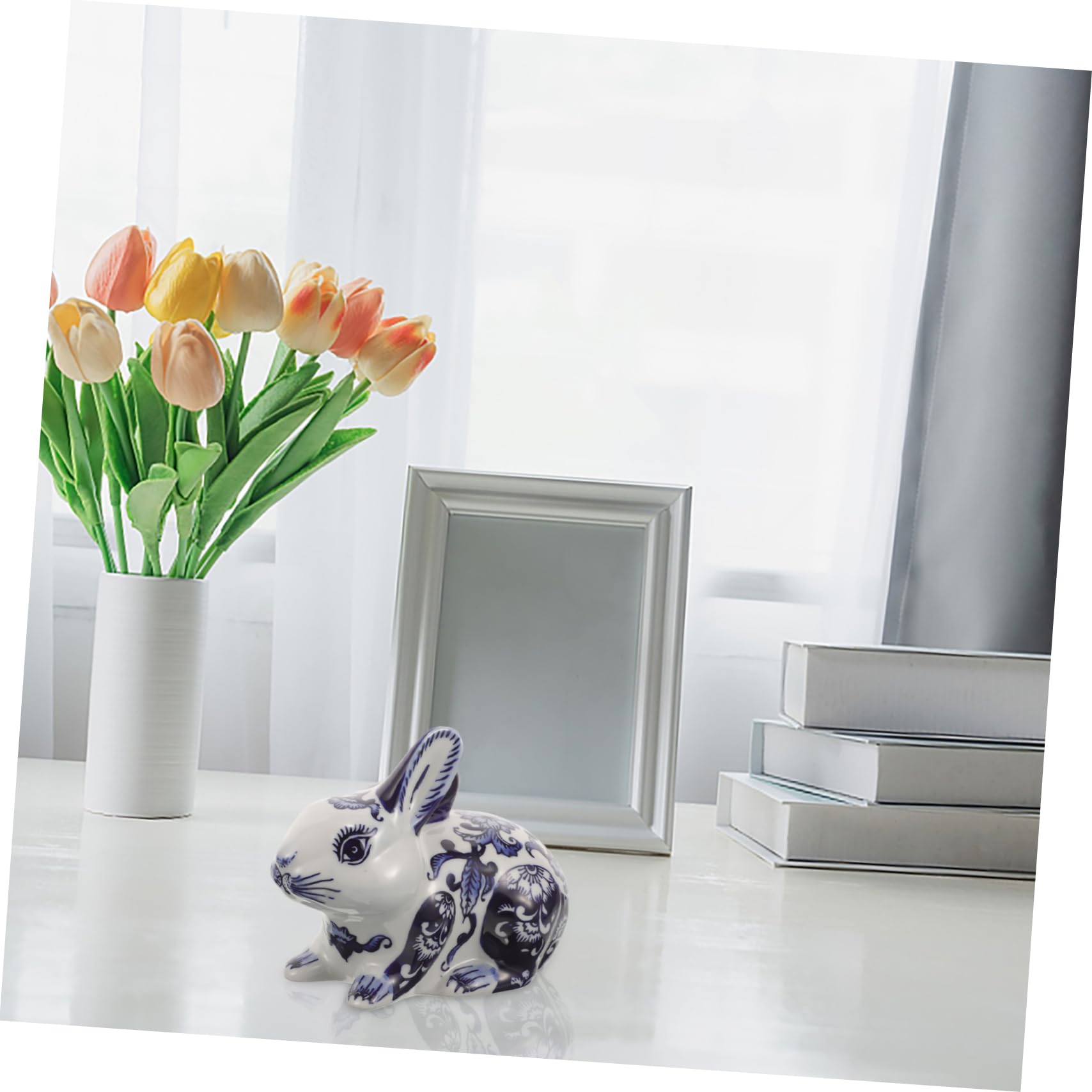 Zerodeko Coniglio Ceramica Decorazione da Tavolo Statua Coniglietto in Ceramica Ornamento Coniglietto Porcellana Blu e Bianca Design Creativo Distintivo Elegante Giocattolo Decorativo per S