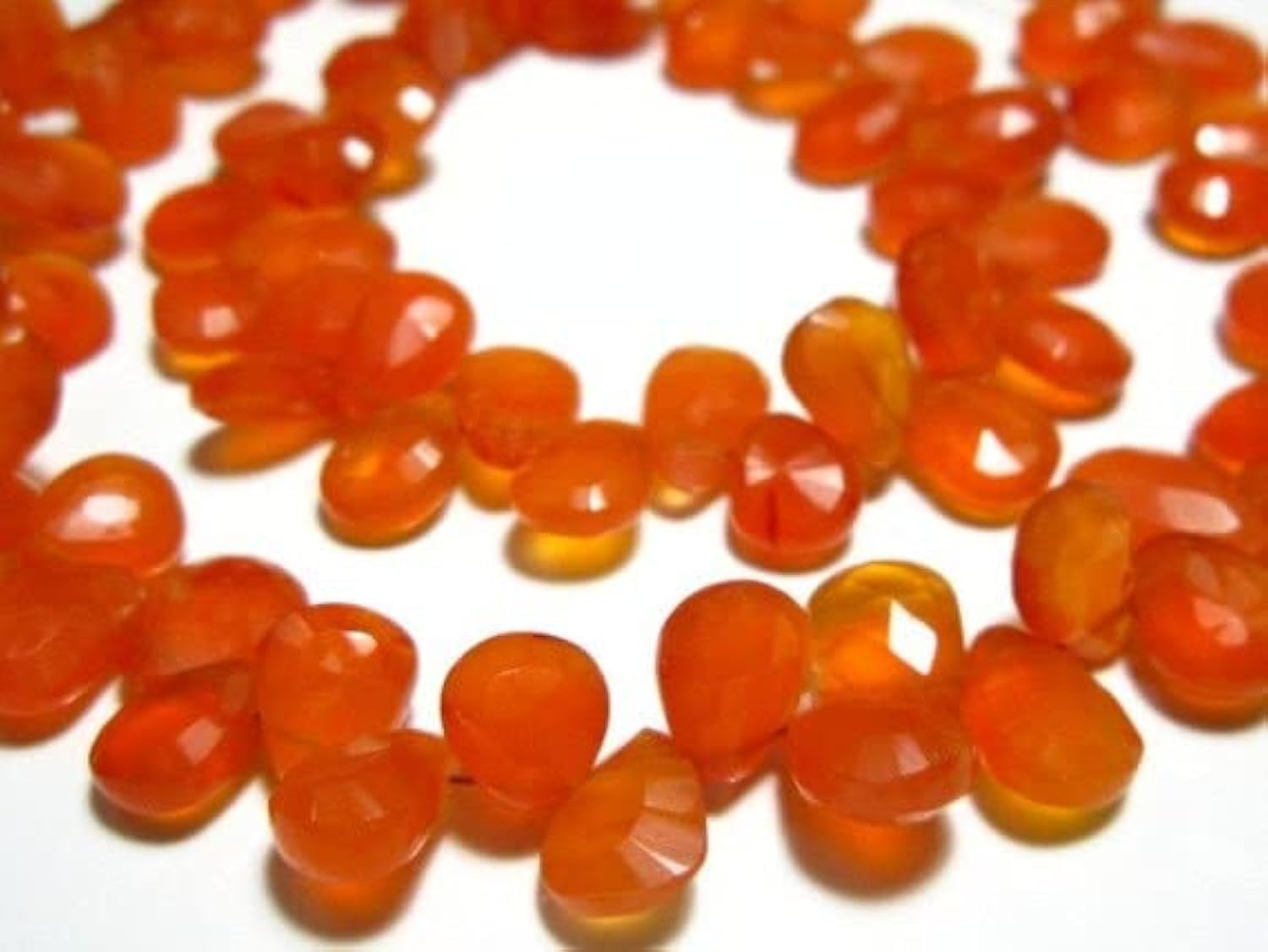 Carnelian Faceted Pear Briolette LKBEADS pour la création de bijoux en pierres naturelles