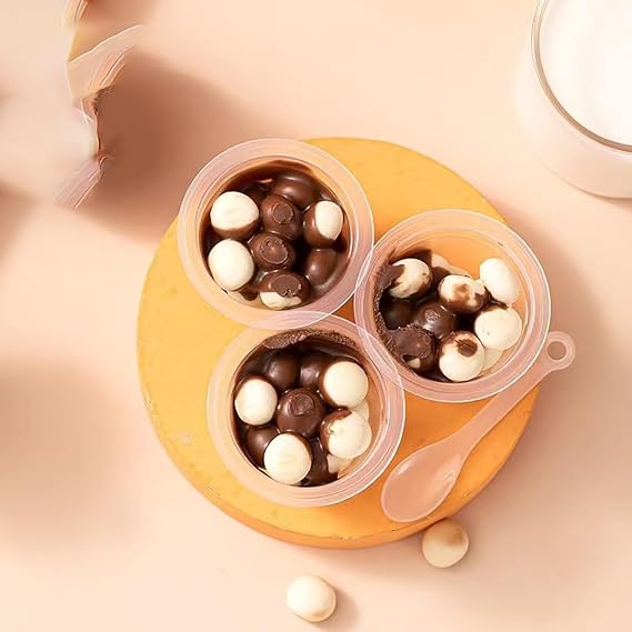 Chocolate biscuit cup10.58oz. chocolate sauce and biscuit nibs mixed