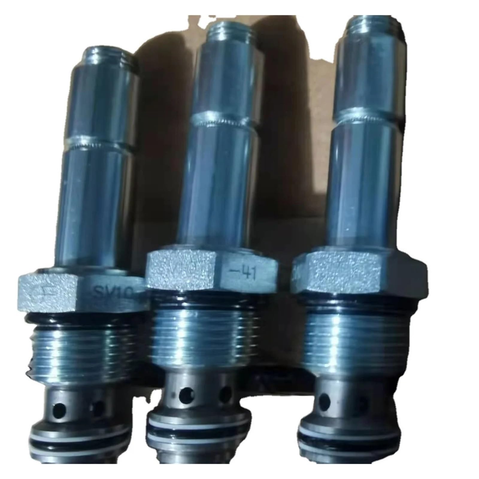 Électrovanne à cartouche SV10-41-0-N-12DG pour optimiser le débit des engins agricoles