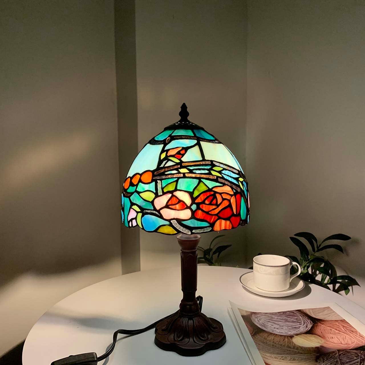 Bieye L10736 Rose Flower Tiffany Style Stained Glass Table Lamp with 8-inch Wide Lampshade, 15-inch Tall, Red