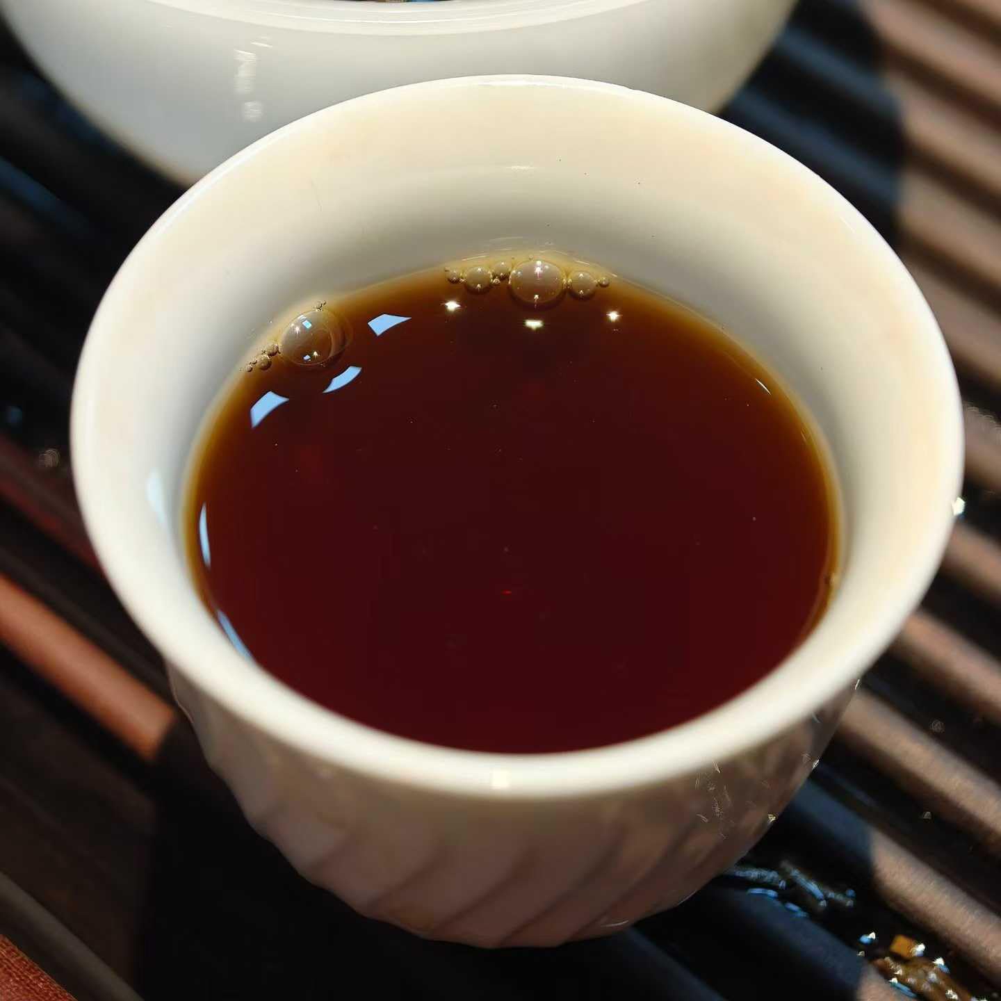Premium 2002 Red Dayi 7572 Ripe Pu-Erh Tea Cake Vintage Sweet Aged 357g