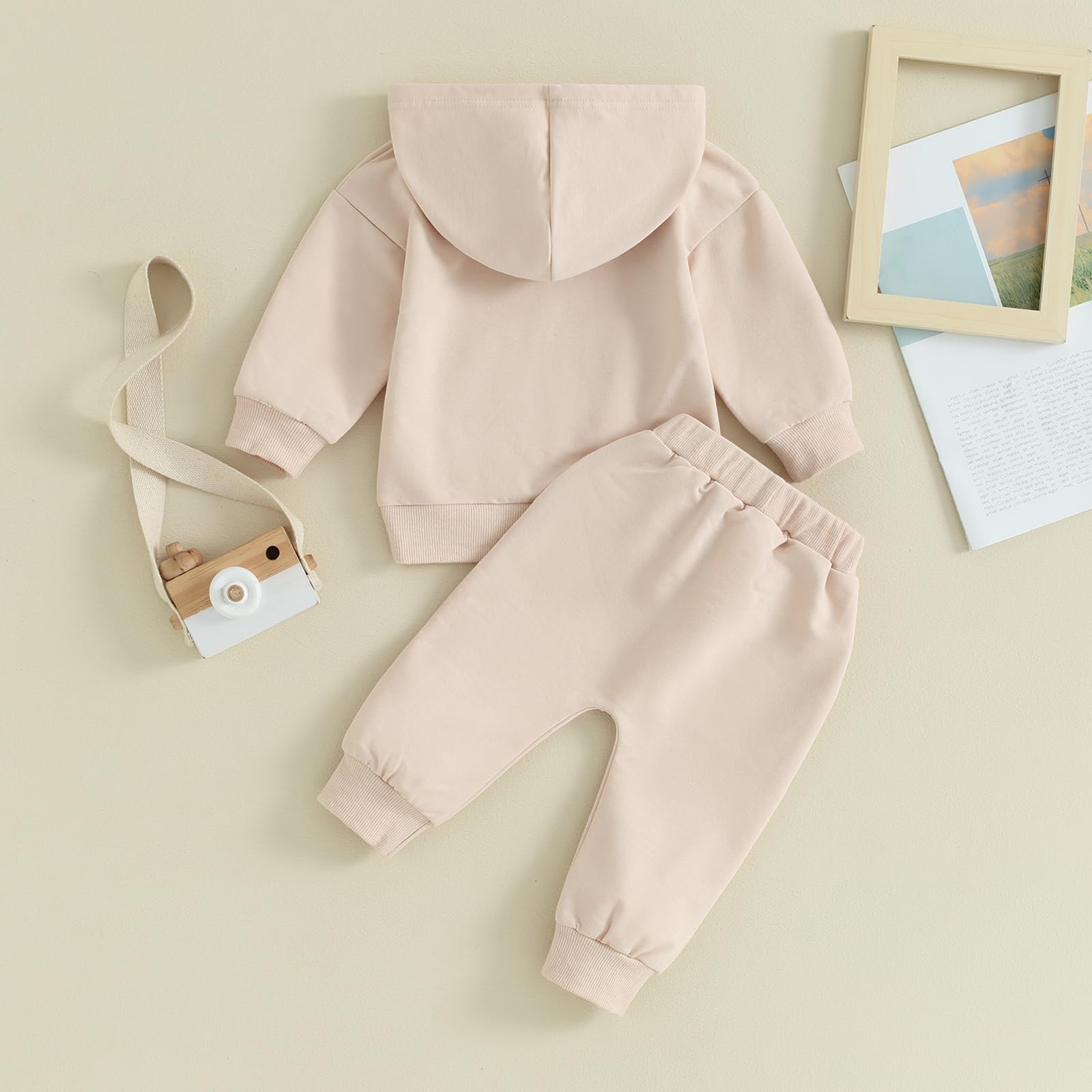 Conjunto de 2 piezas de sudadera con capucha y pantalones deportivos de color liso para bebé y niña