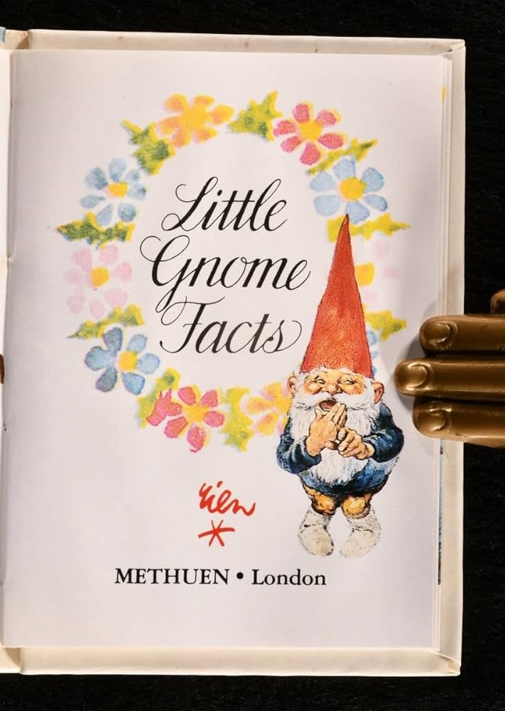 ヴィンテージ絵本Teeny Tiny Gnome Tomes Amazon.co.jp: Teeny Tiny Gnome Tomes : 本