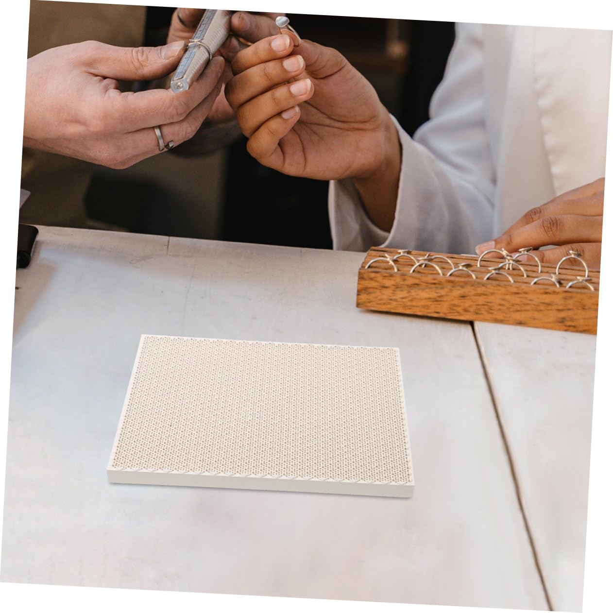 Placas De Soldadura De Panal Resistentes Al Calor, Kit De 2 Placas De Soldadura Cuadradas (pequeña y Grande), Tablero De Nido De Abeja De Cuarzo Para Fabricación y Reparación De Joyas