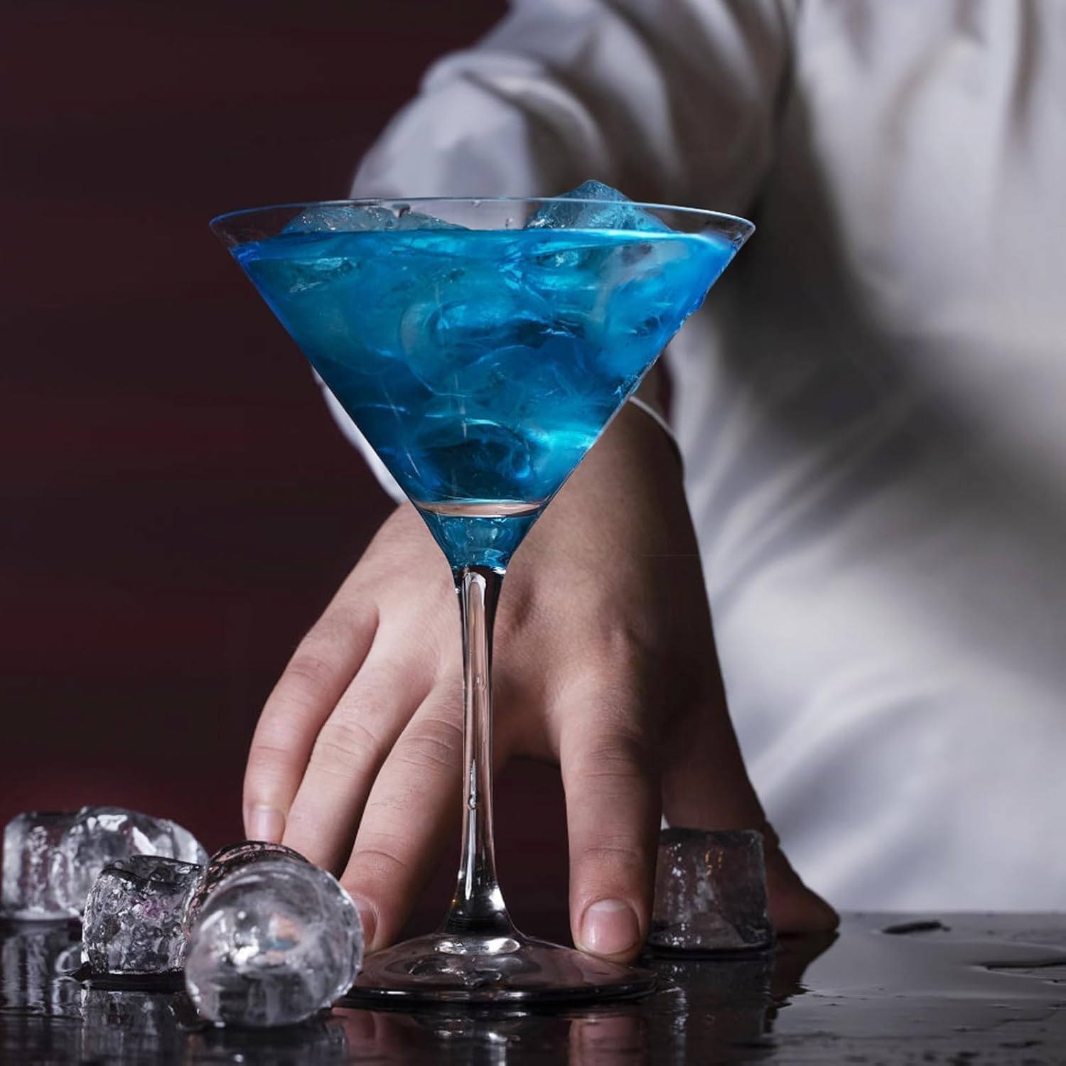 PARACITY Martini - Set di 4 bicchieri da cocktail soffiati a mano, 230 ml