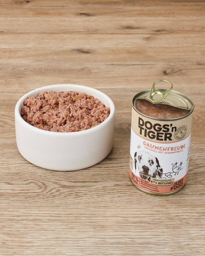 Dogs’n Tiger Adult Premium Nassfutter für Hunde, Gaumenfreude, Hunde Nassfutter, Rezeptur mit 67% Fleischanteil an Geflügel, ohne Zucker, Getreide & künstliche Aromen, 6X 400g