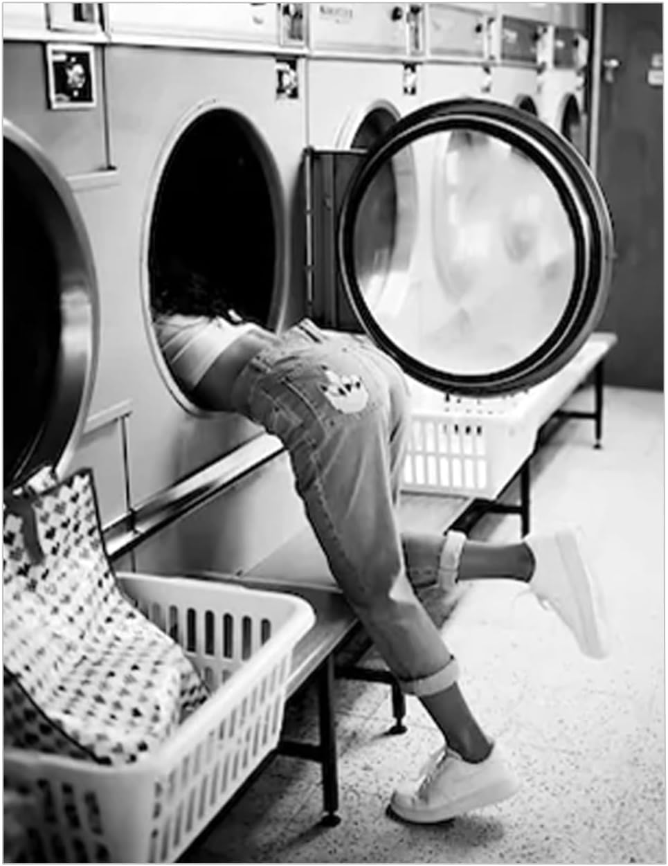 Fashion Laundry Room Wall Art-Woman In Washing Machine Print,Black And White Laundromat Photo,Vintage Photography Art,Funny Laundry Print Apartment Bathroom Decor,Gift For Women 20x30inch unframed
