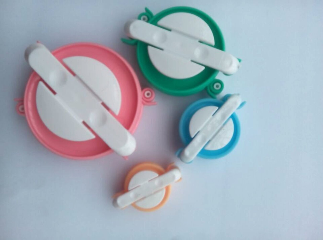Kit 4 Tailles De Pompon Makers - Outil DIY Pour Réaliser Des Pompons En Laine - Pour Enfants Et Créatifs