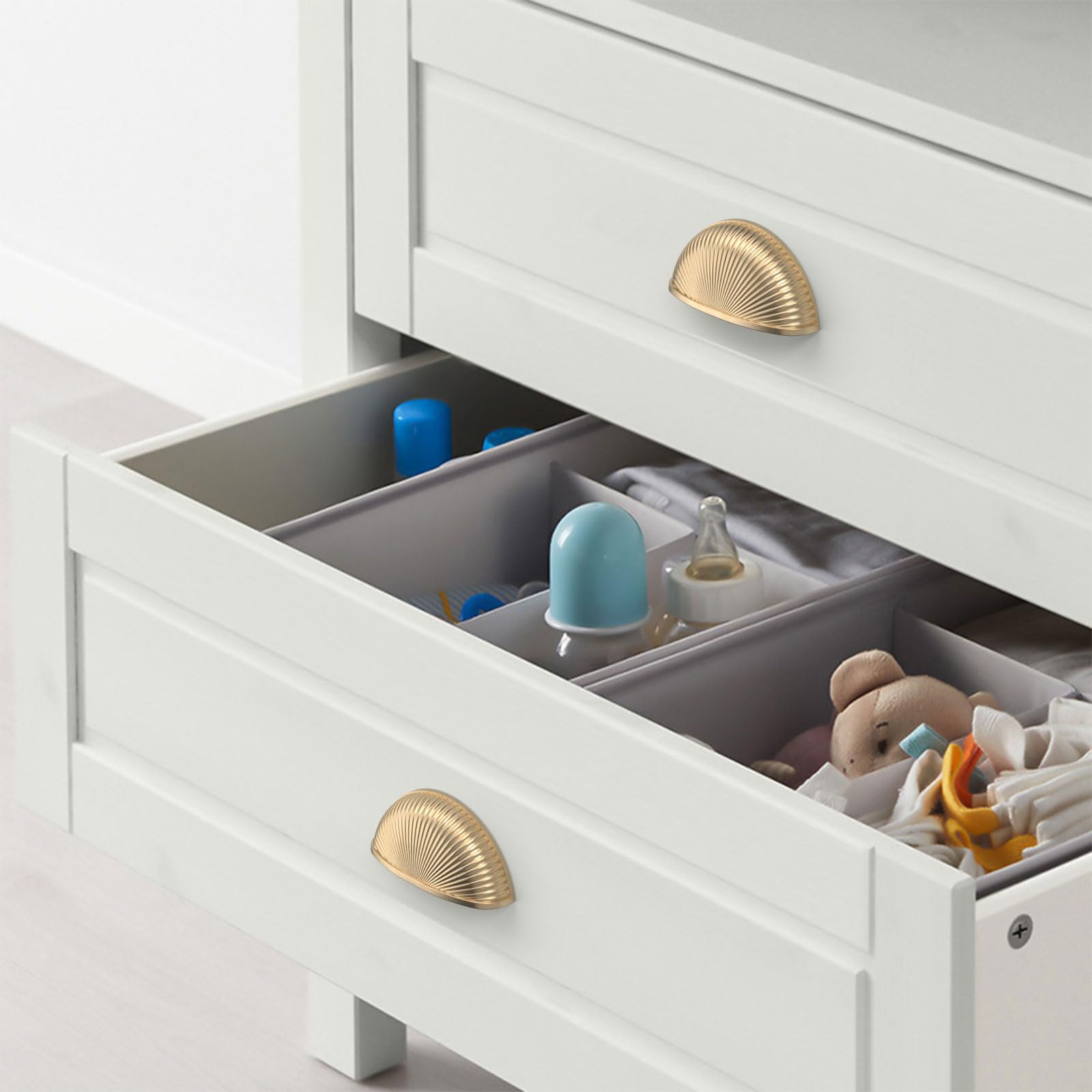Maniglia A Conchiglia In Ottone COGEX – Design Elegante Per Mobili E Armadi, 1 Pezzo Con Viti Incluse
