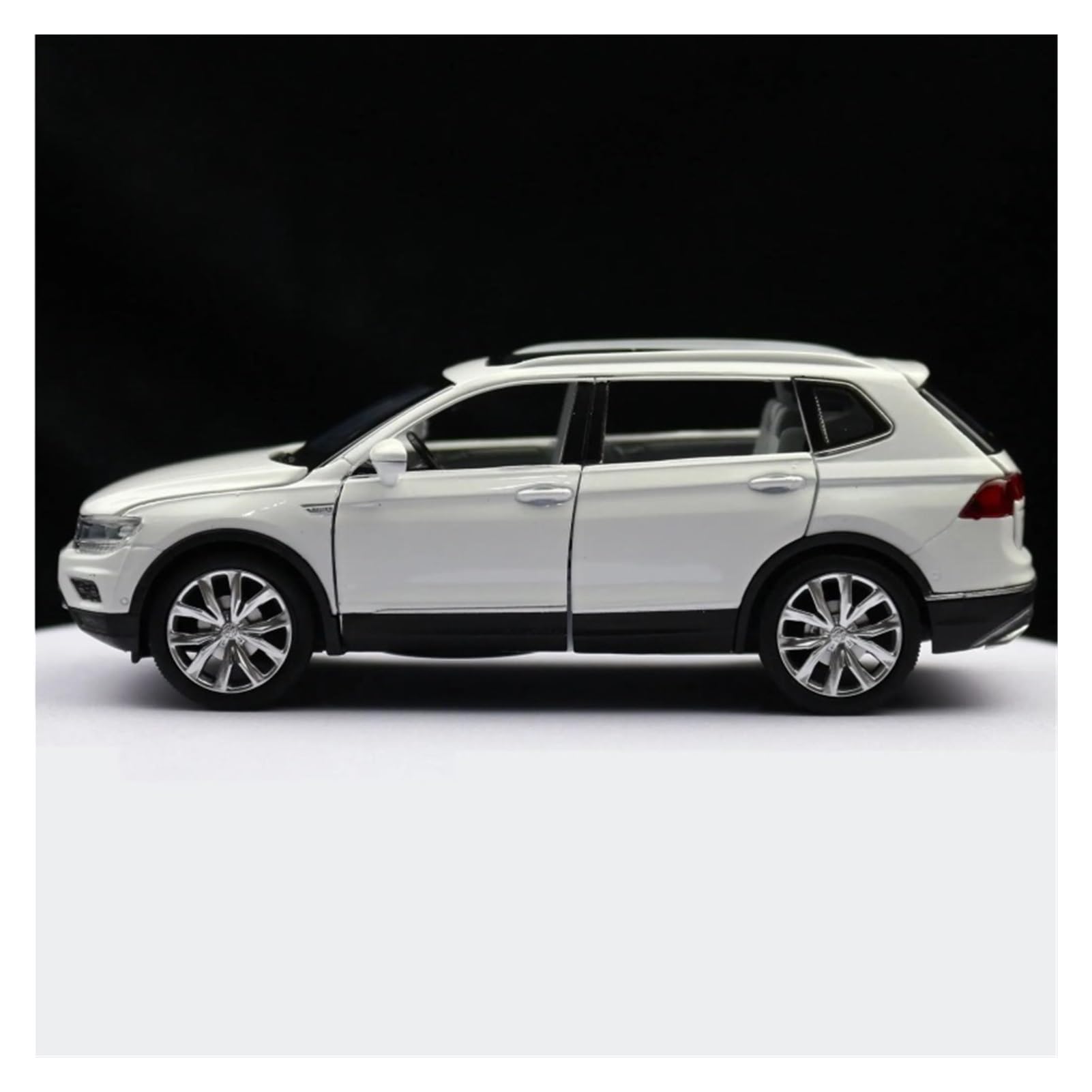 Maßstab 1/32 für Tiguan L SUV, Druckgusslegierung, Miniatur-Auto-Modell, Sammlerstück, Souvenir, geeignet für Dekoration, Schwarz